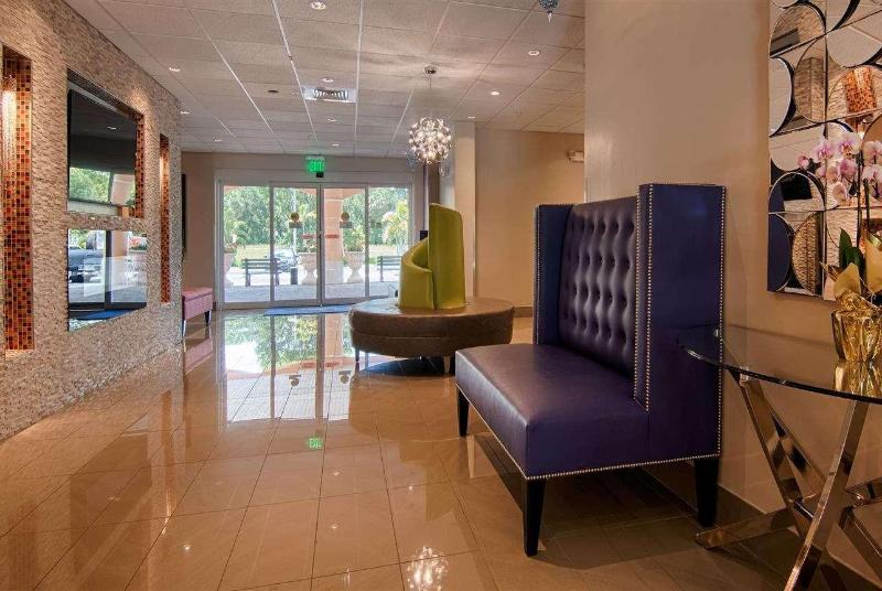 Days Inn Suites by Wyndham Bonita Springs image