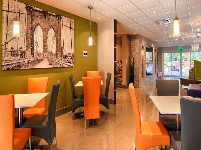 Days Inn Suites by Wyndham Bonita Springs image