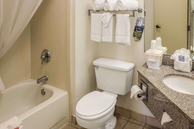 Econo Lodge Palm Coast — photo 20