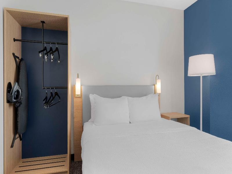 Spark by Hilton Orlando near SeaWorld image