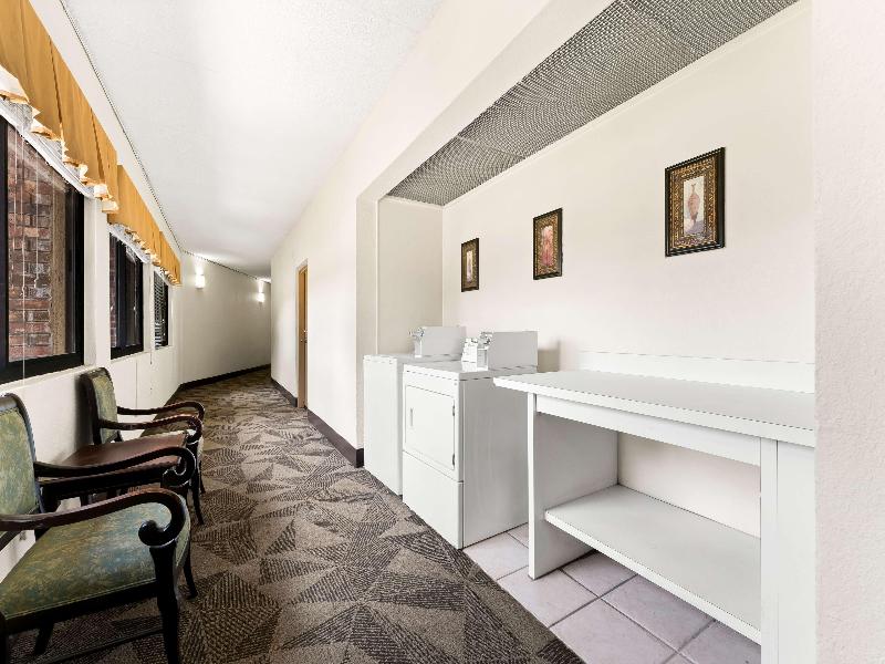 Best Western Riverside Inn image