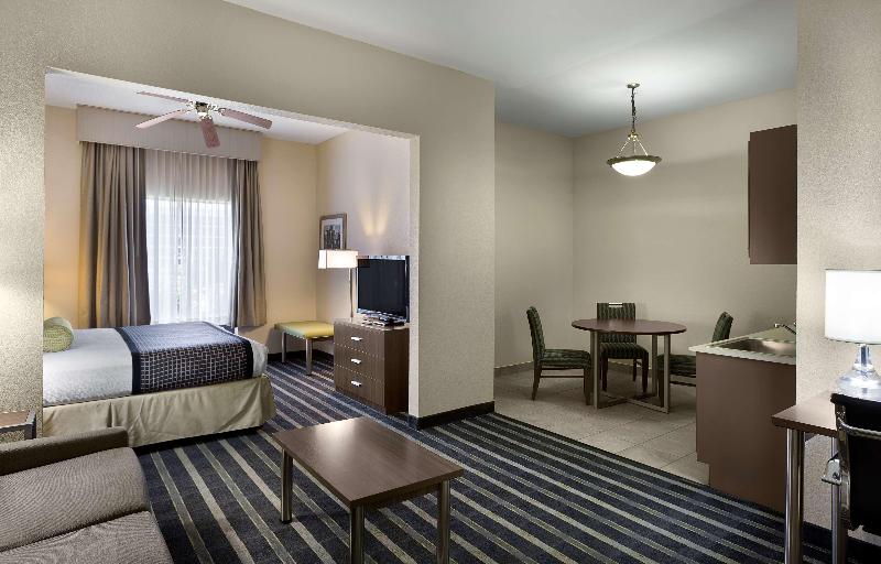 SKY POINT HOTEL and SUITES - ATLANTA AIRPORT