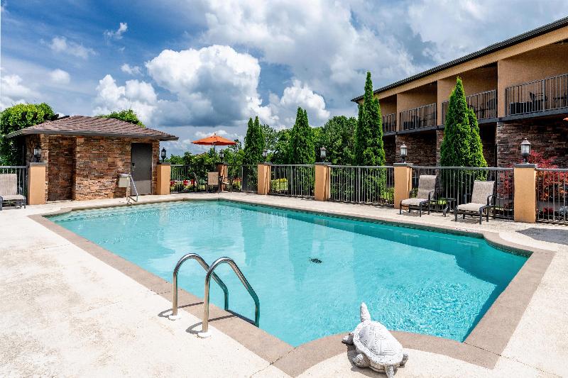 Aiden by Best Western Warm Springs Hotel and Event image