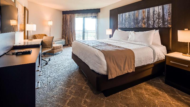 Aiden by Best Western Warm Springs Hotel and Event image