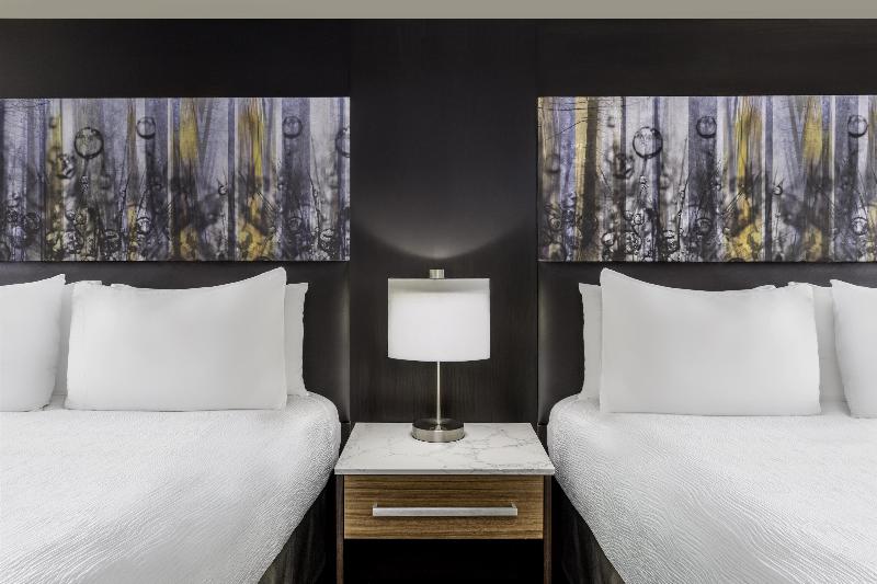 Aiden by Best Western Warm Springs Hotel and Event image