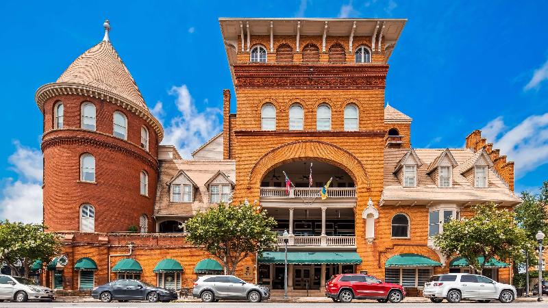 Windsor Hotel, Ascend Hotel Collection image