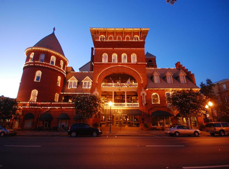 Windsor Hotel, Ascend Hotel Collection image