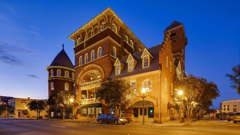 Windsor Hotel, Ascend Hotel Collection image