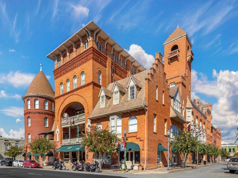 Windsor Hotel, Ascend Hotel Collection image