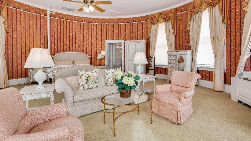 Windsor Hotel, Ascend Hotel Collection image