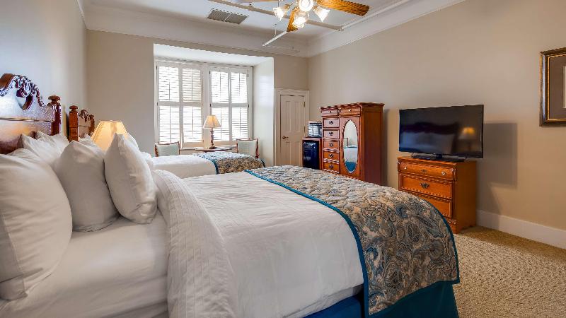 Windsor Hotel, Ascend Hotel Collection image