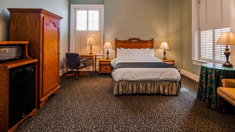 Windsor Hotel, Ascend Hotel Collection image