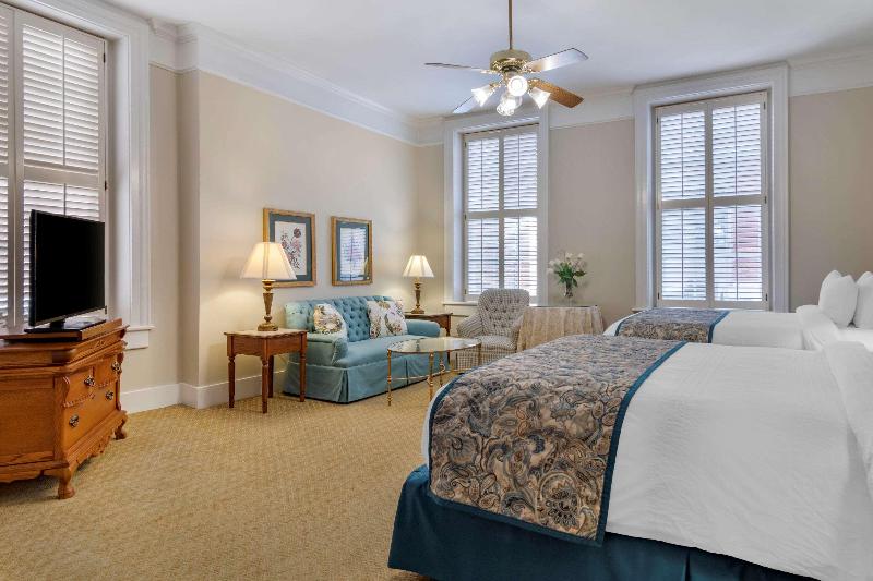 Windsor Hotel, Ascend Hotel Collection image