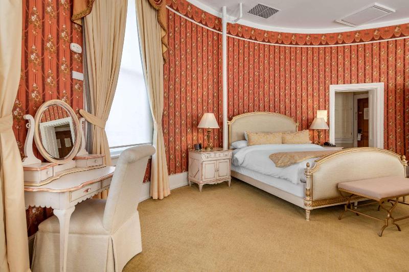 Windsor Hotel, Ascend Hotel Collection image