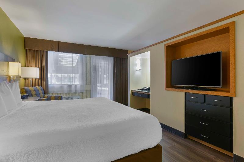 Best Western Plus University Inn image