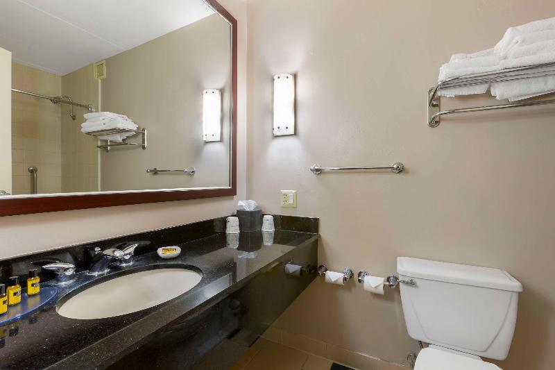 Best Western Plus University Inn image