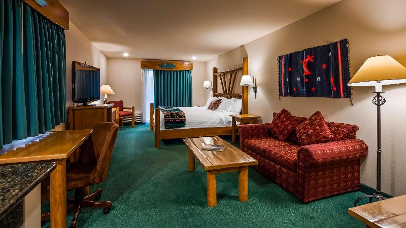 Best Western Plus Kentwood Lodge image