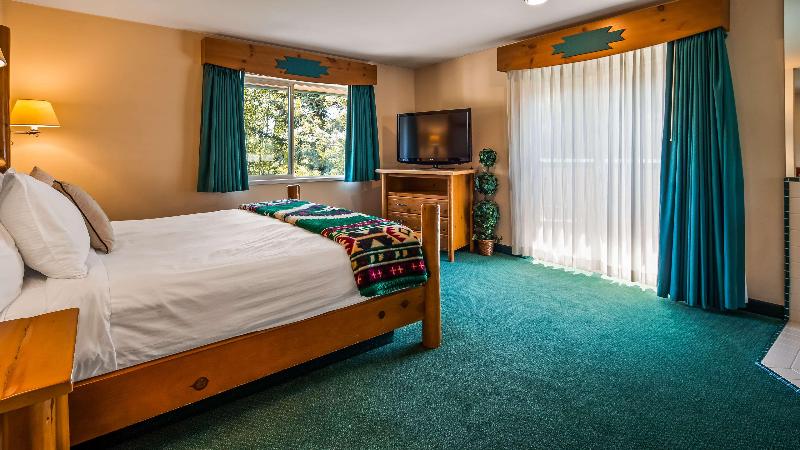 Best Western Plus Kentwood Lodge image