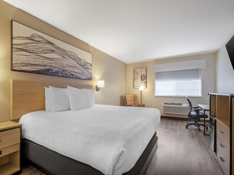 Best Western Plus Meridian image