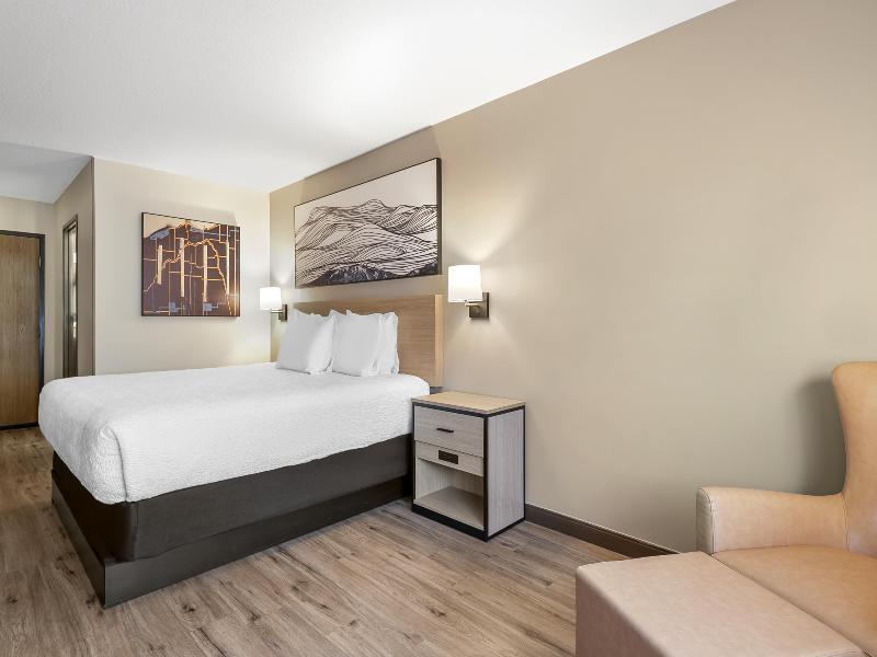 Best Western Plus Meridian image