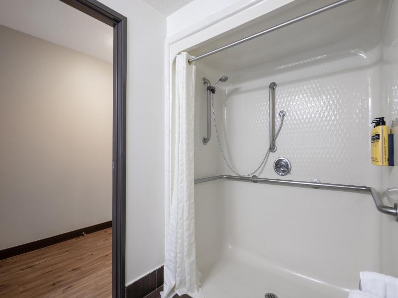Best Western Plus Meridian image