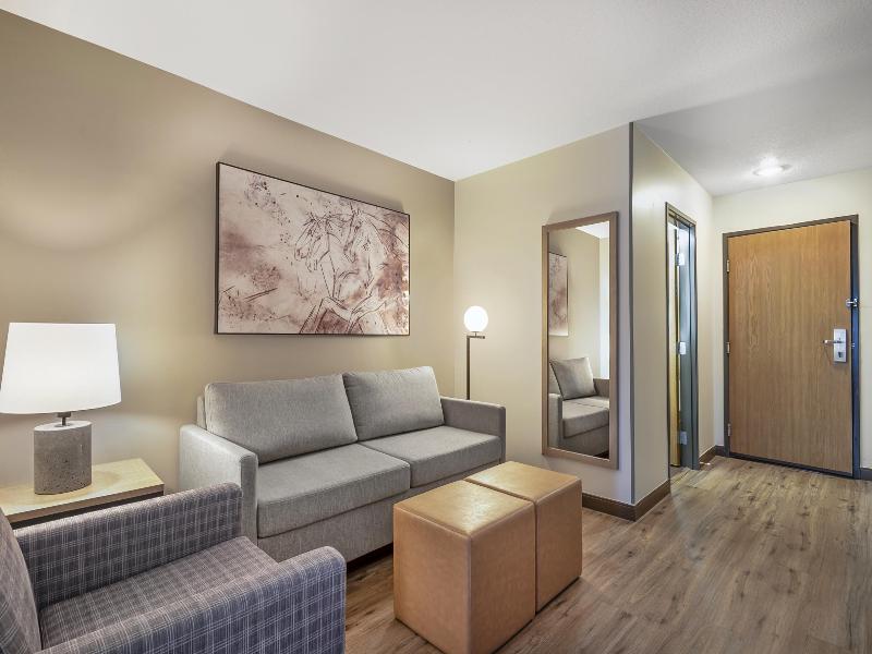 Best Western Plus Meridian image