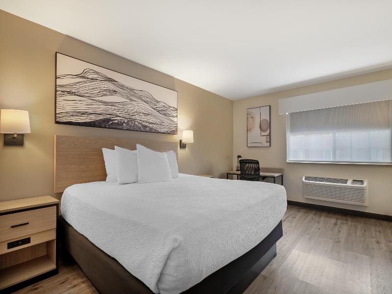 Best Western Plus Meridian image