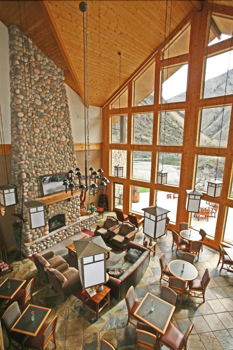 Best Western Salmon Rapids Lodge