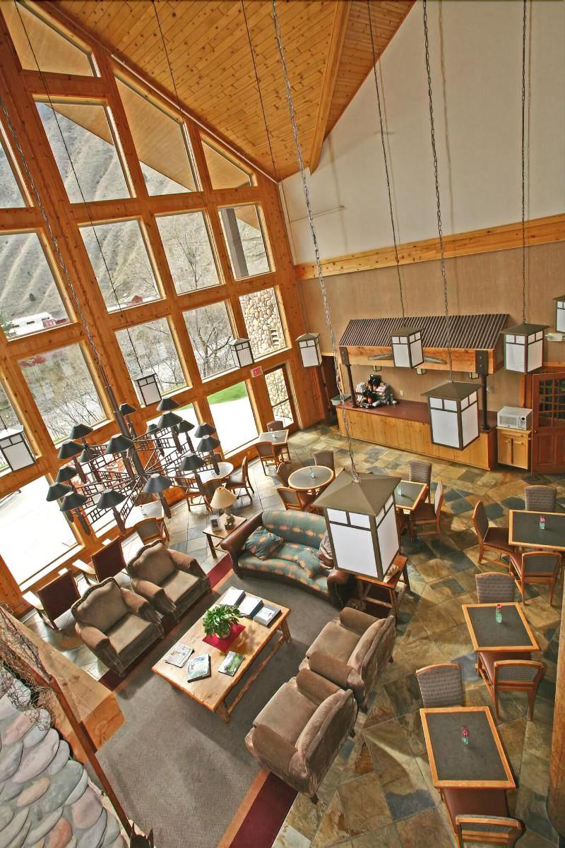 Best Western Salmon Rapids Lodge