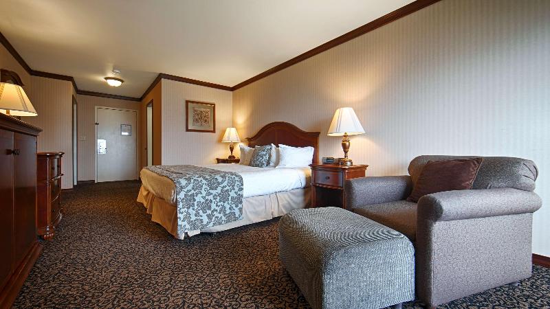 Best Western Edgewater Resort image