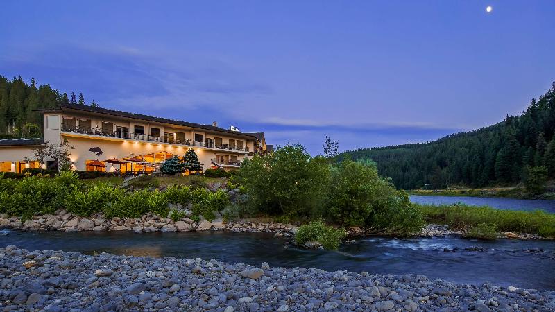Best Western Lodge at River's Edge image 1