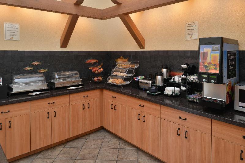 Best Western Lodge at River's Edge image