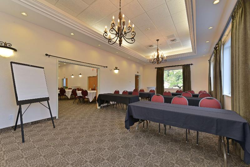 Best Western Lodge at River's Edge image