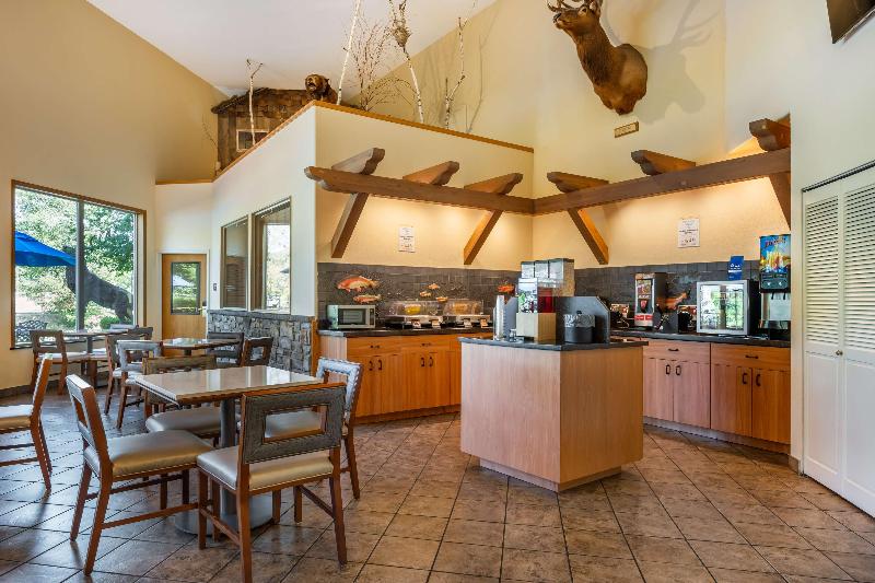 Best Western Lodge at River's Edge image