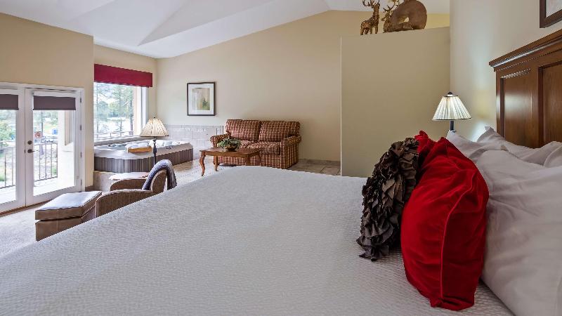 Best Western Lodge at River's Edge image 4