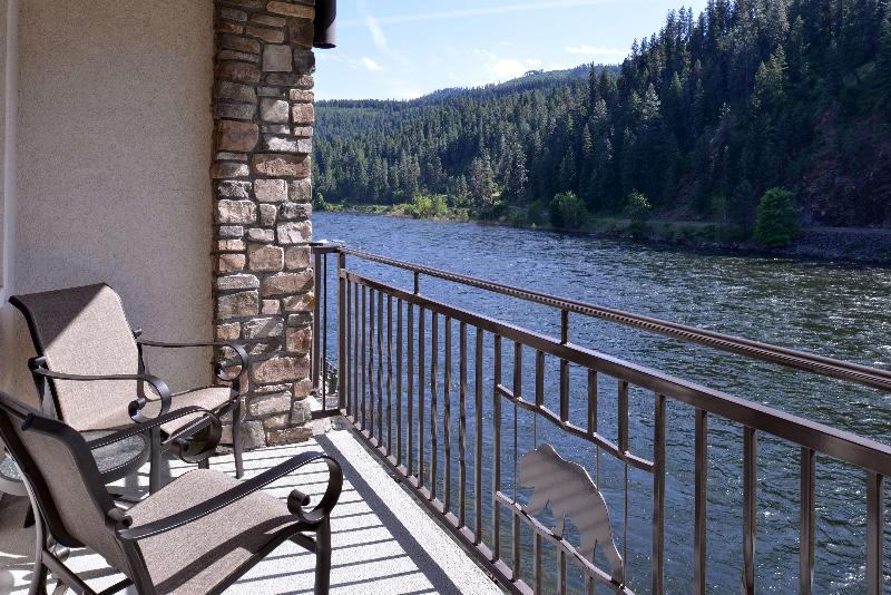 Best Western Lodge at River's Edge image