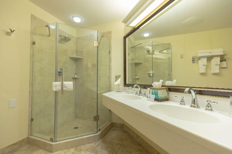 Best Western Lodge at River's Edge image