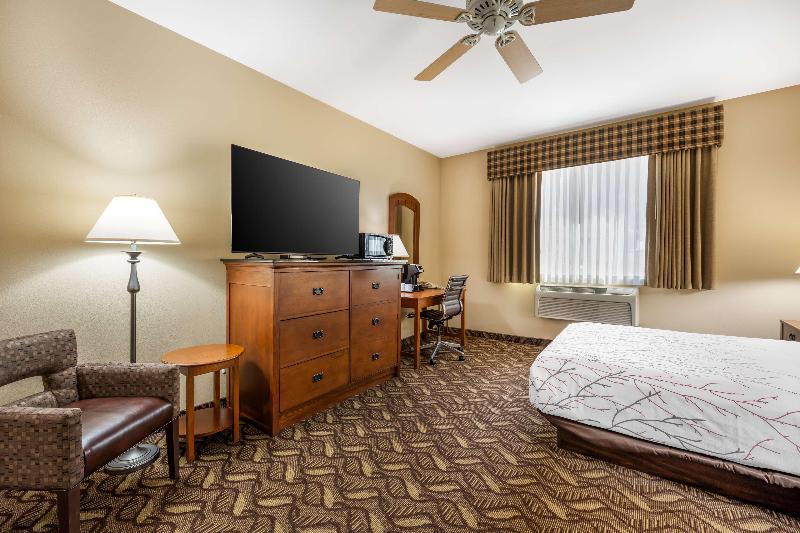 Best Western Lodge at River's Edge image