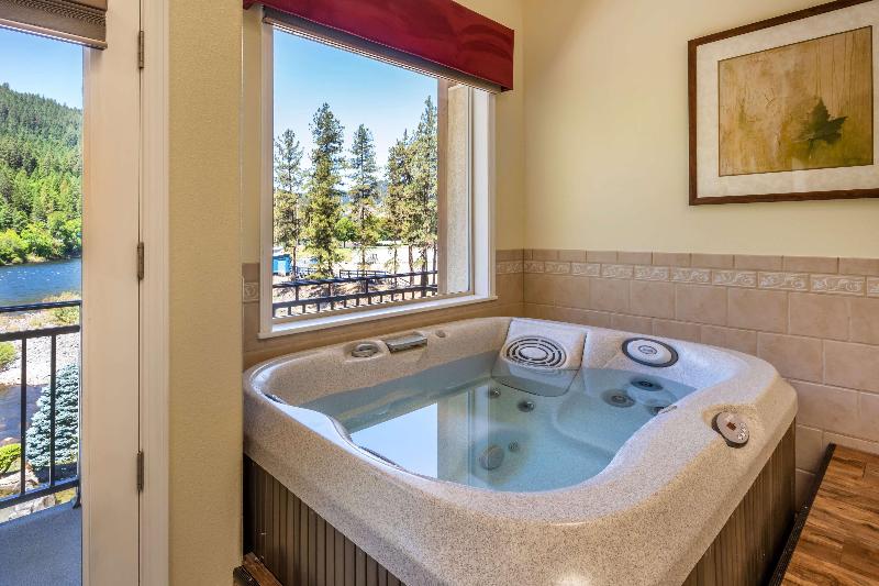 Best Western Lodge at River's Edge image