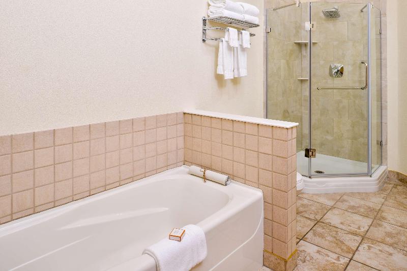 Best Western Lodge at River's Edge image