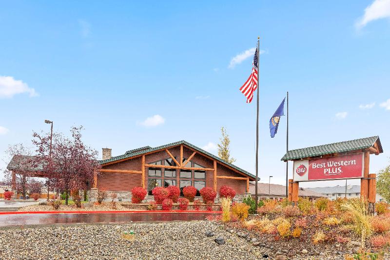 Best Western Plus McCall Lodge & Suites image
