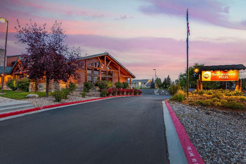 Best Western Plus McCall Lodge & Suites image