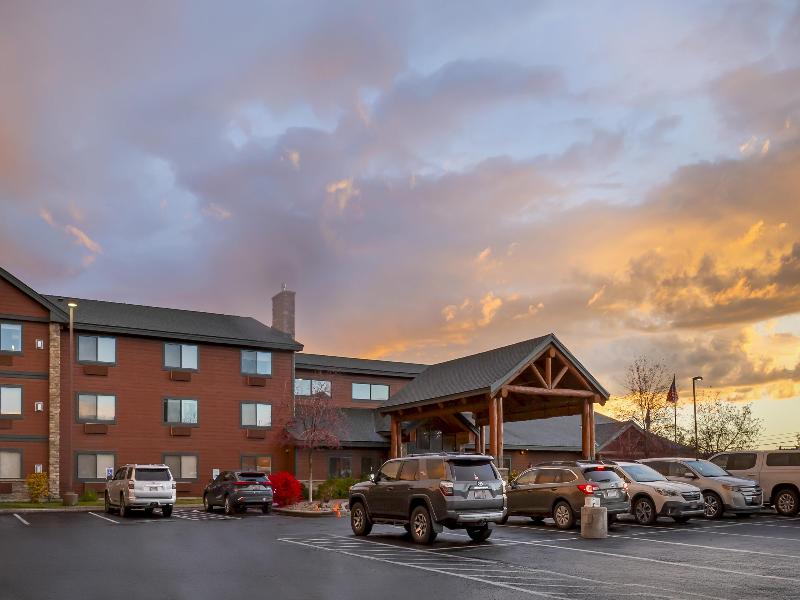 Best Western Plus McCall Lodge & Suites image