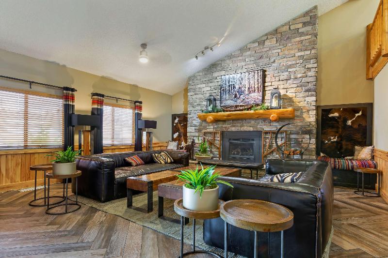 Best Western Plus McCall Lodge & Suites image