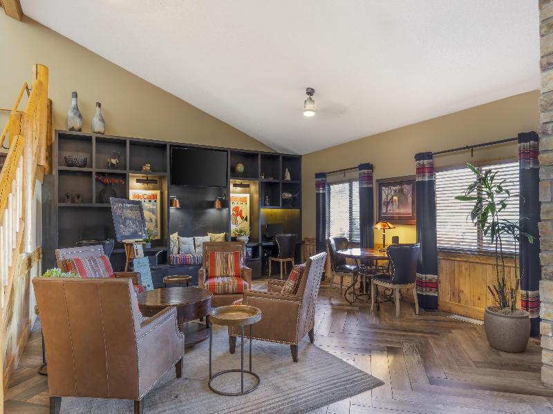 Best Western Plus McCall Lodge & Suites image