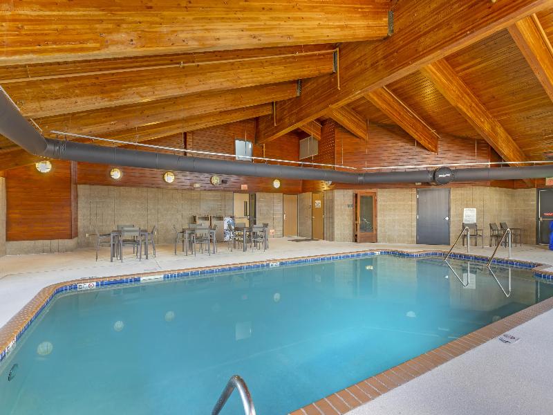 Best Western Plus McCall Lodge & Suites image