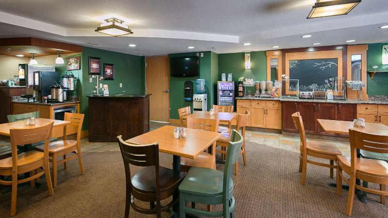 Best Western Plus McCall Lodge & Suites image