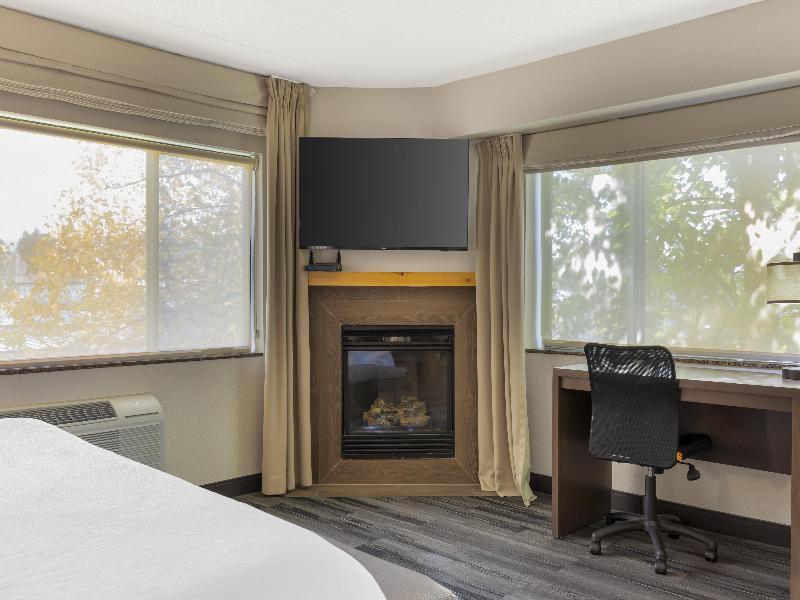 Best Western Plus McCall Lodge & Suites image