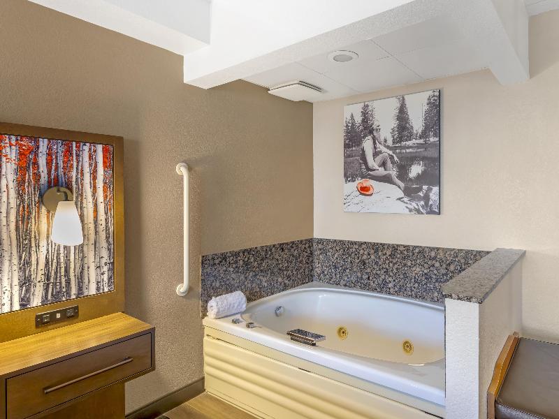 Best Western Plus McCall Lodge & Suites image