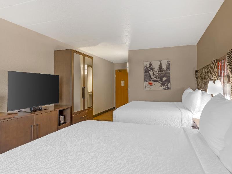 Best Western Plus McCall Lodge & Suites image